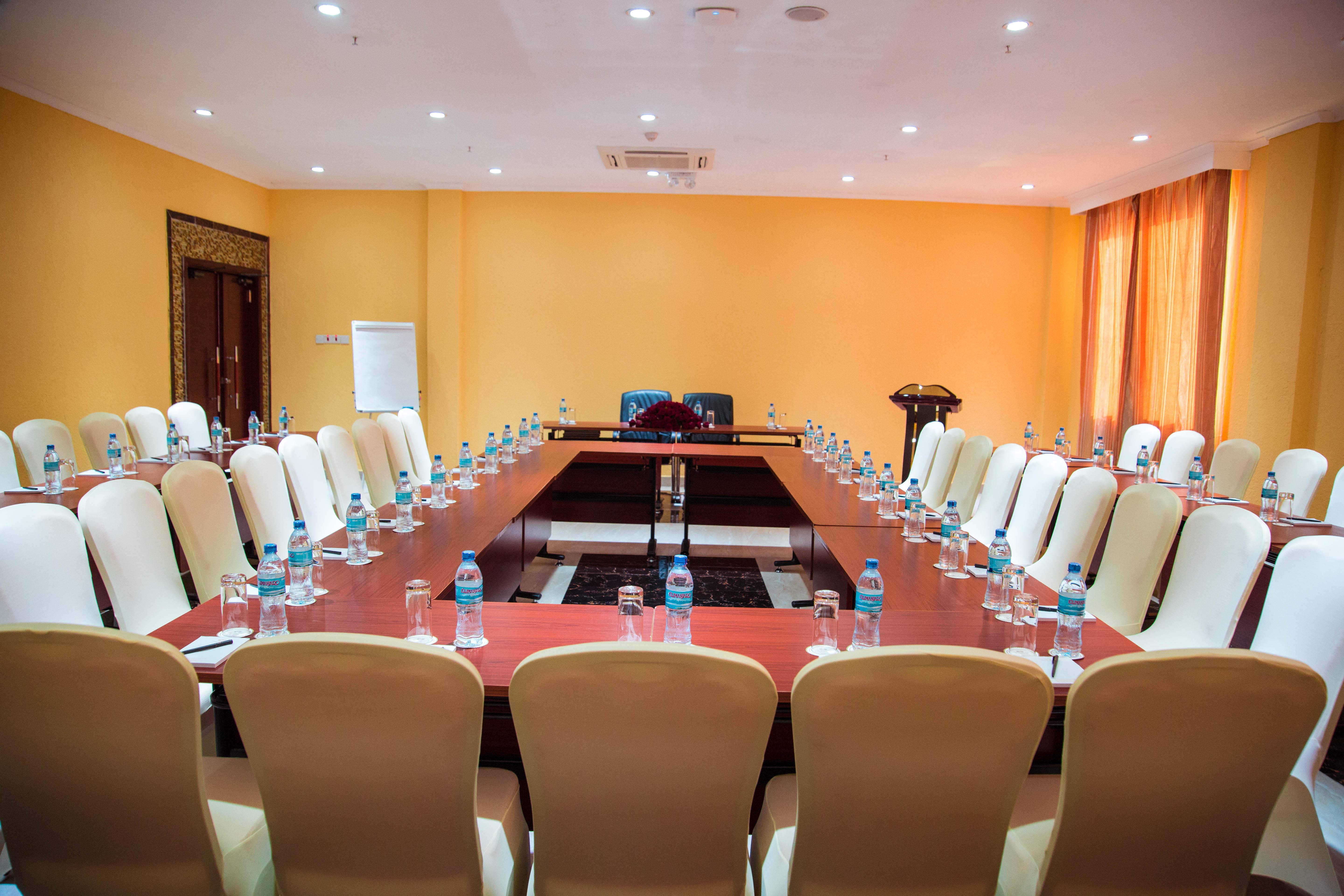 Tiffany Diamond Hotels Ltd - Makunganya Dar es Salaam Exterior photo